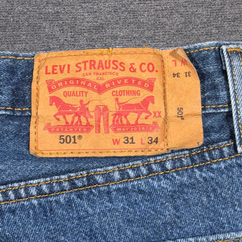 Levis same next